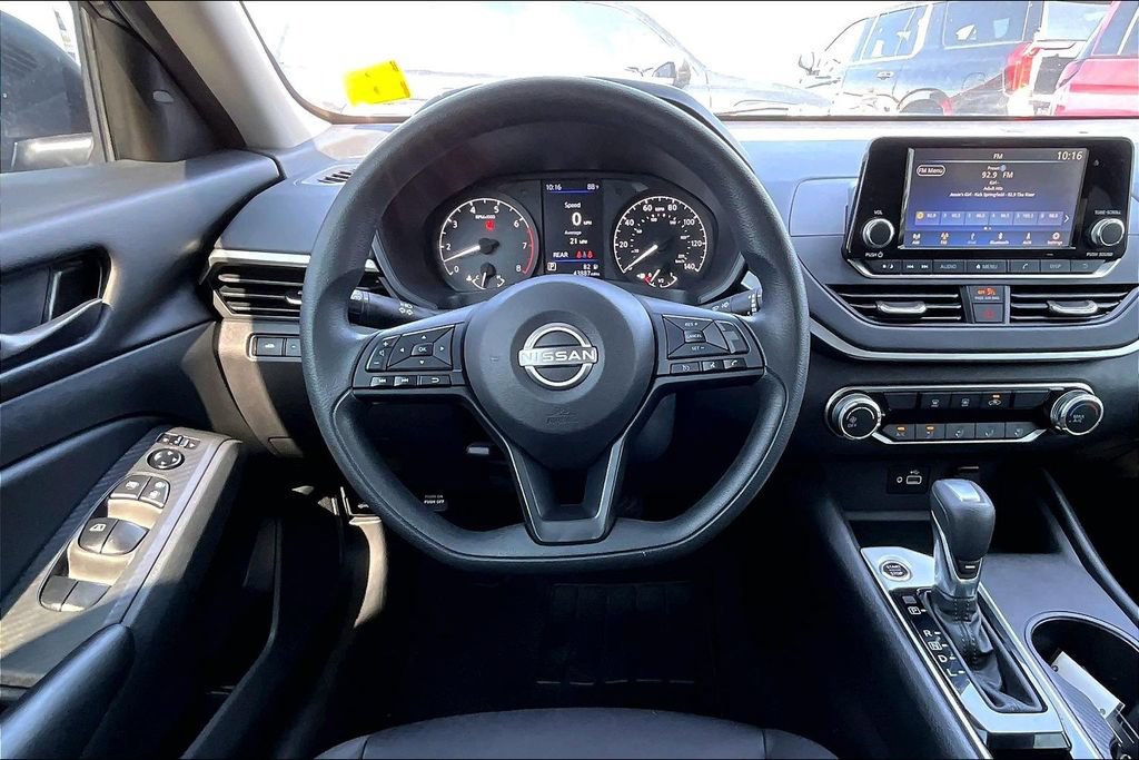 Used 2024 Nissan Altima 2.5 S FWD image 11