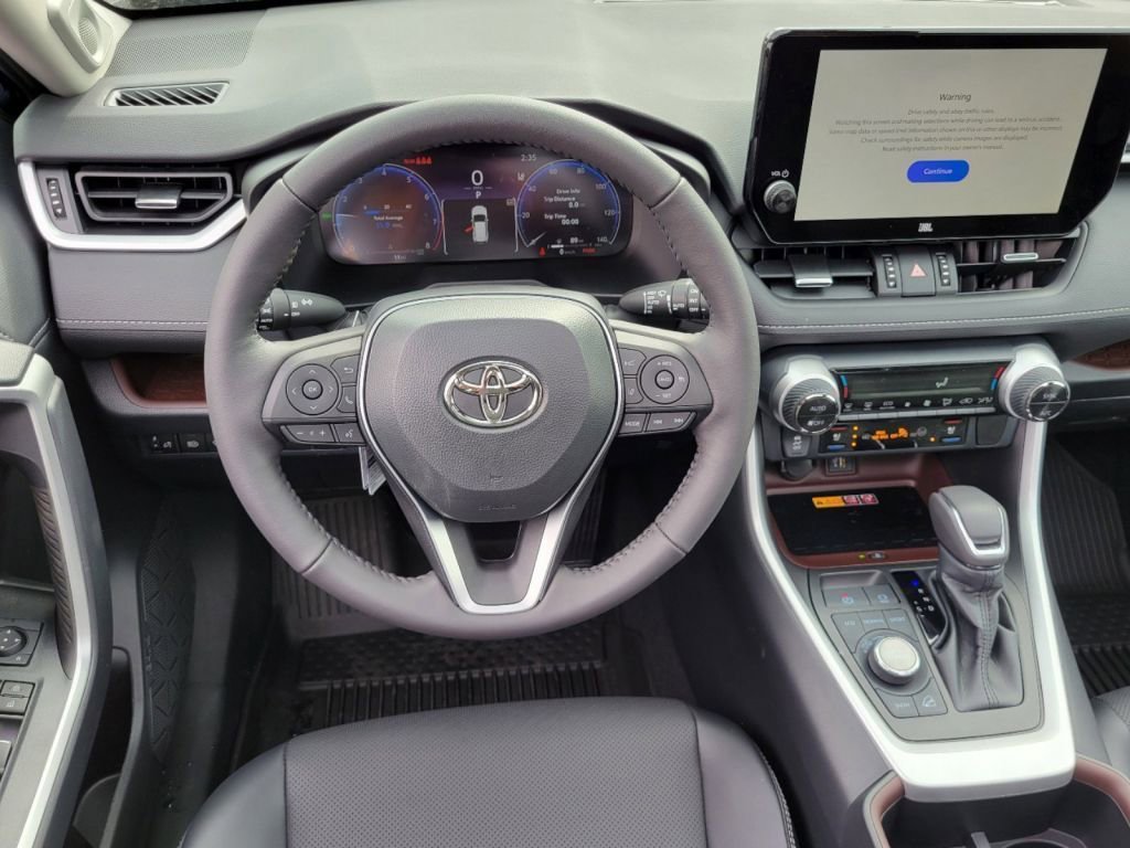 Used 2023 Toyota RAV4 Limited image 32