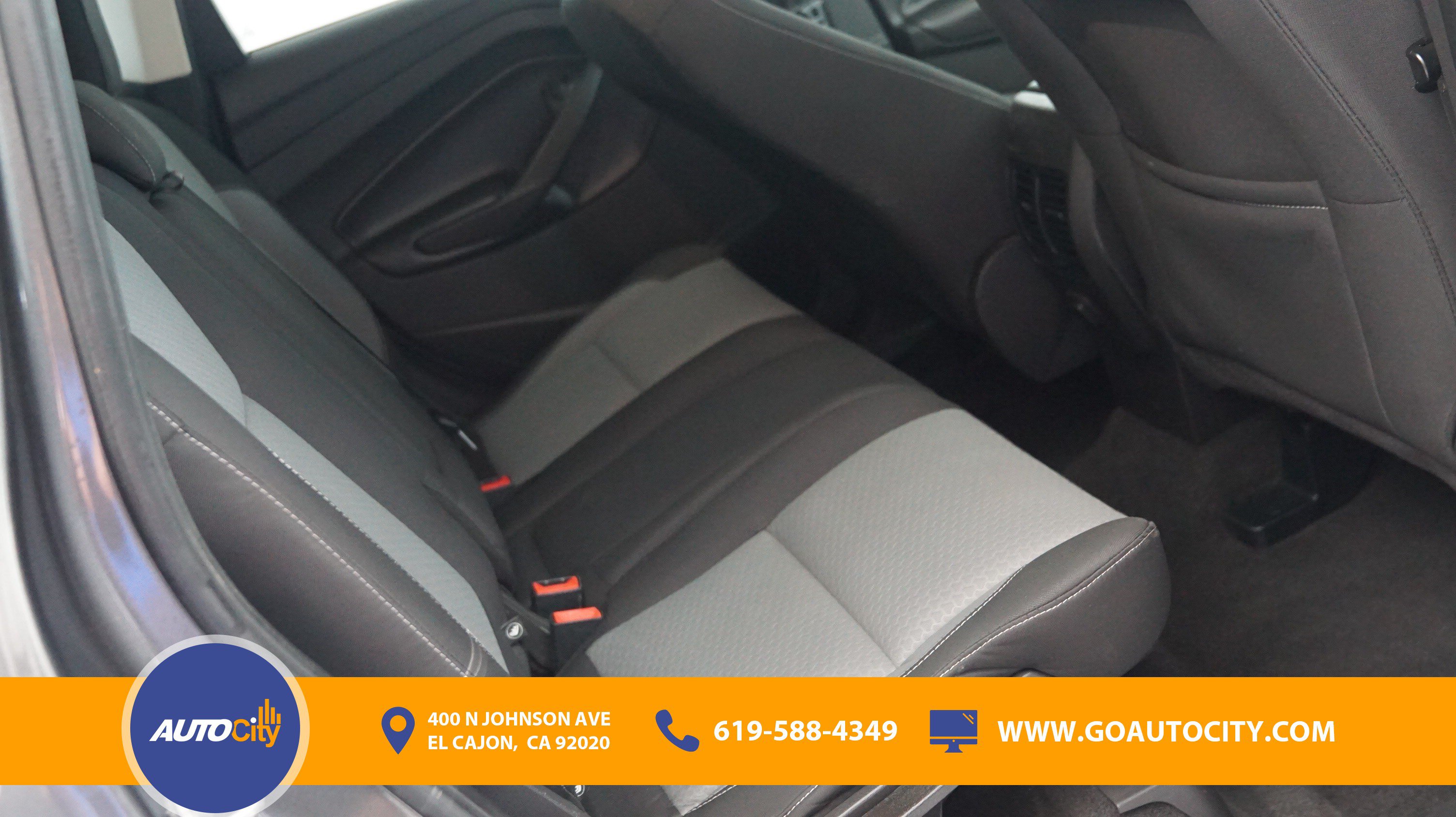 Used 2017 Ford Escape SE FWD image 13