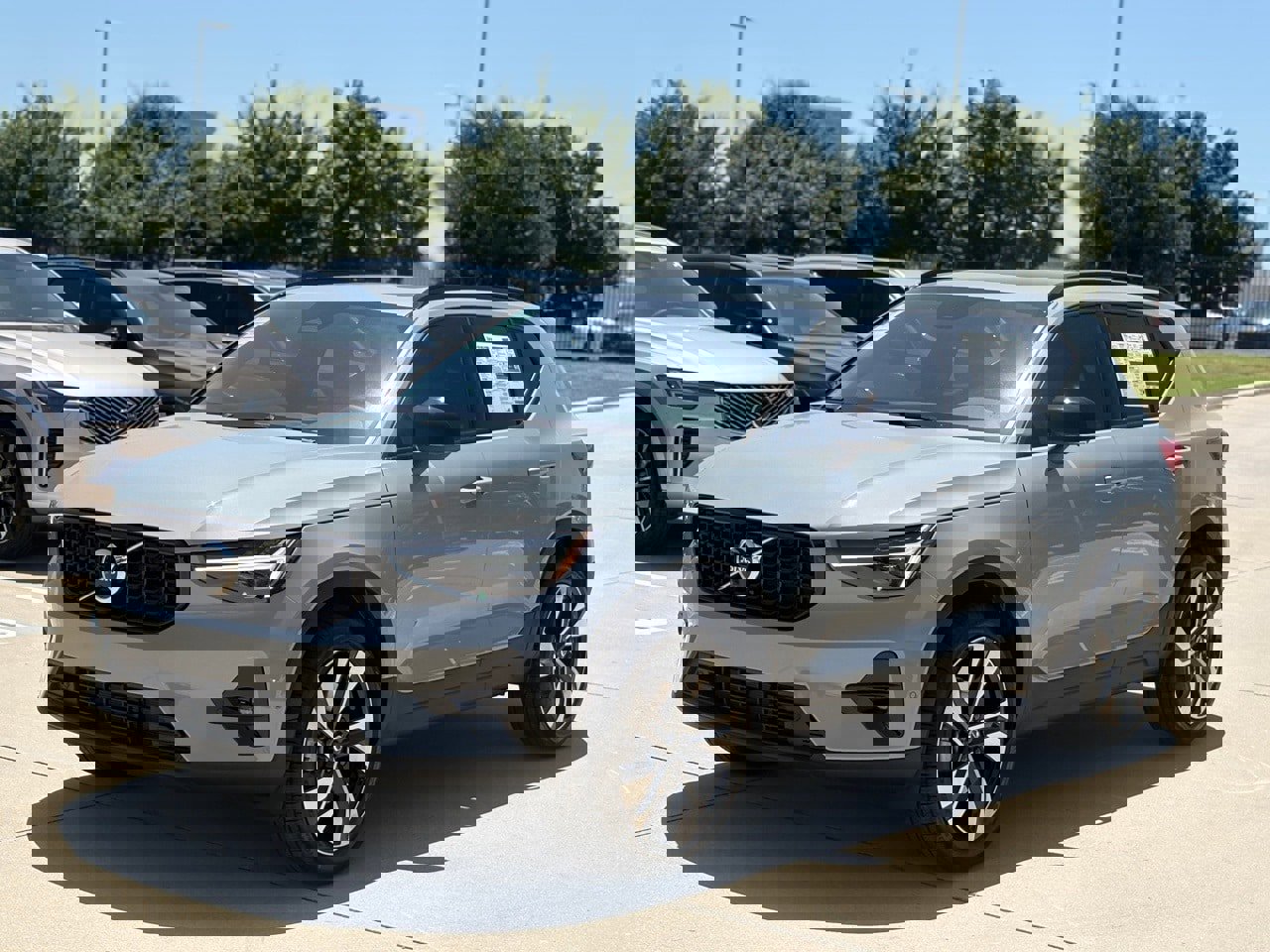 New 2026 Volvo XC40 B4 Plus w/ Protection Package Premier image 2