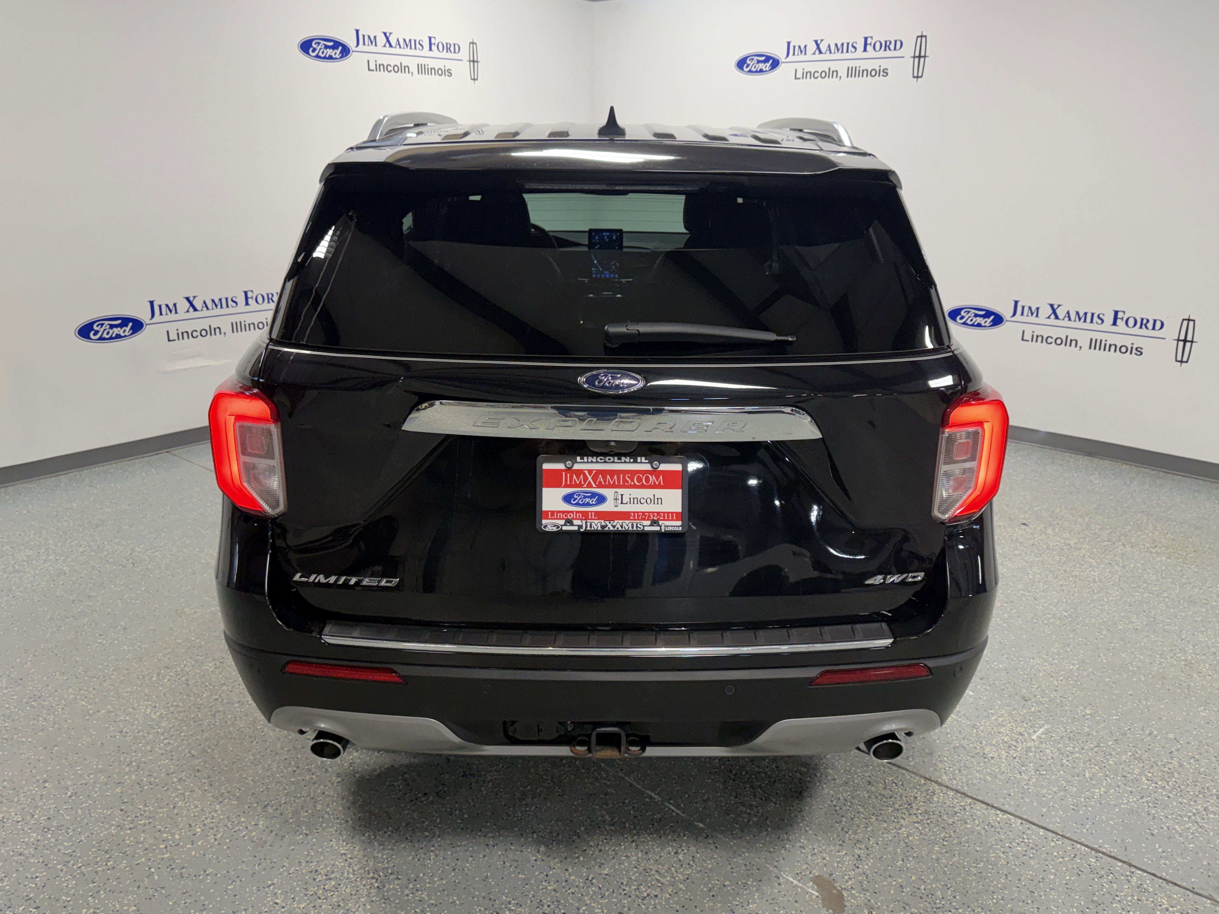 Used 2022 Ford Explorer Limited w/ Limited Technology Package image 5
