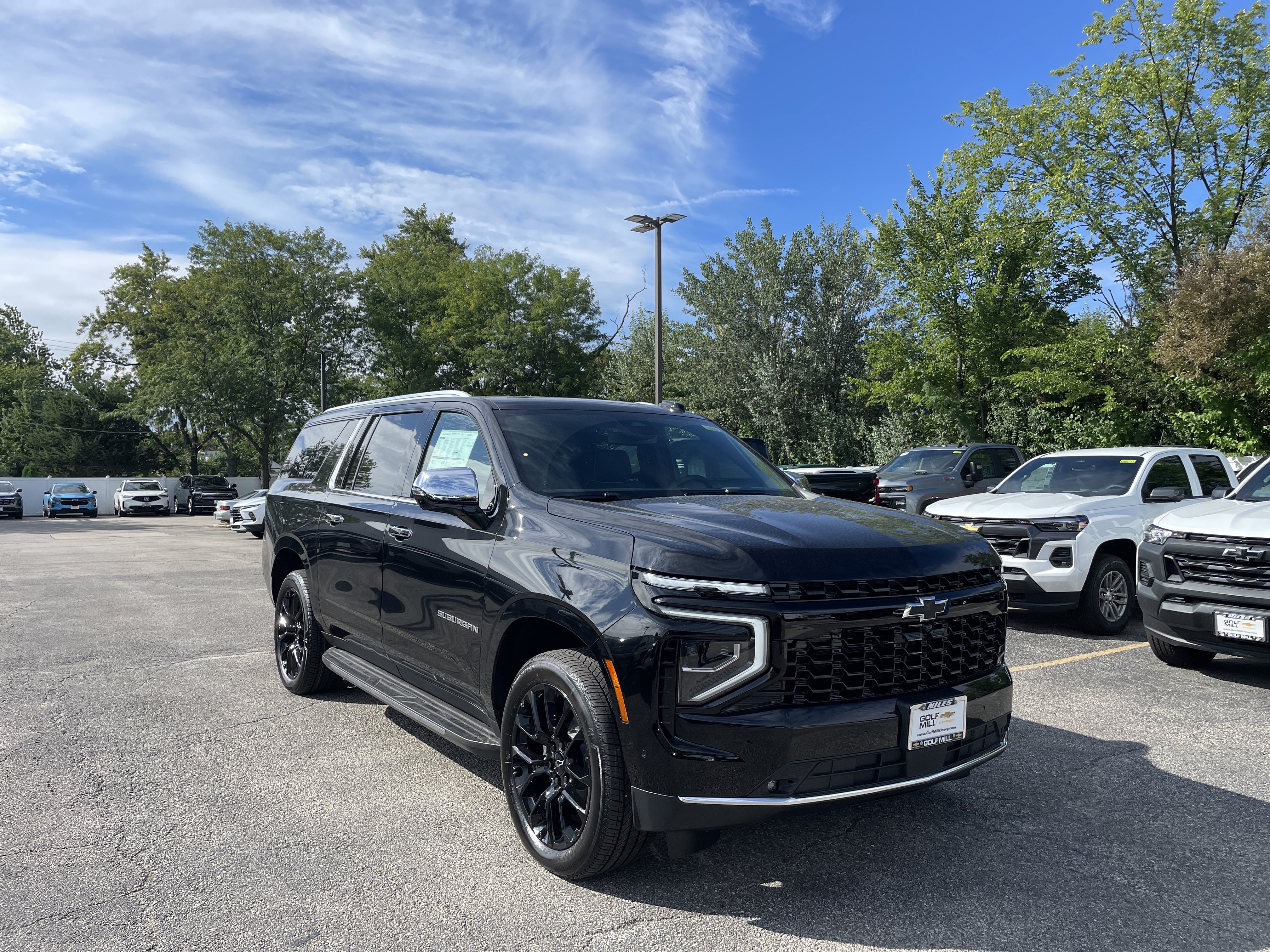 New 2026 Chevrolet Suburban Premier w/ Sun And Tow Package AWD/4WD image 4