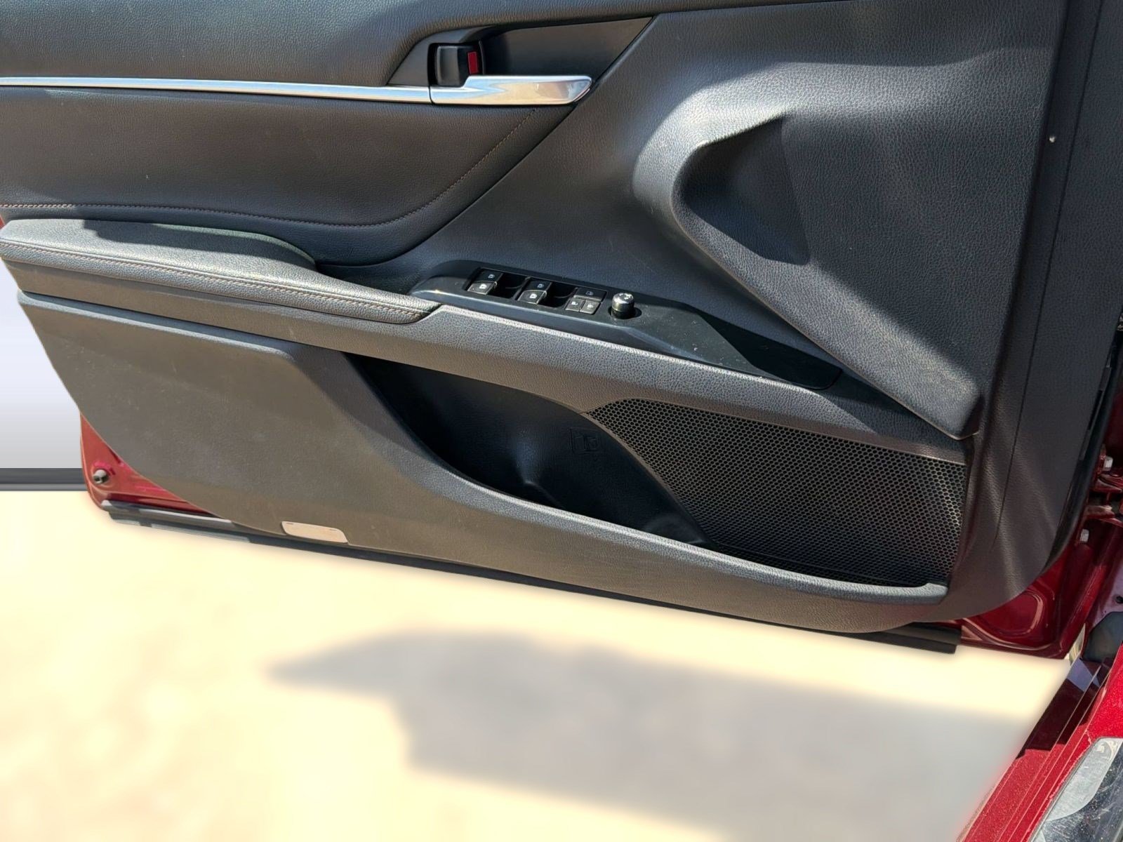 Used 2018 Toyota Camry XLE FWD image 20