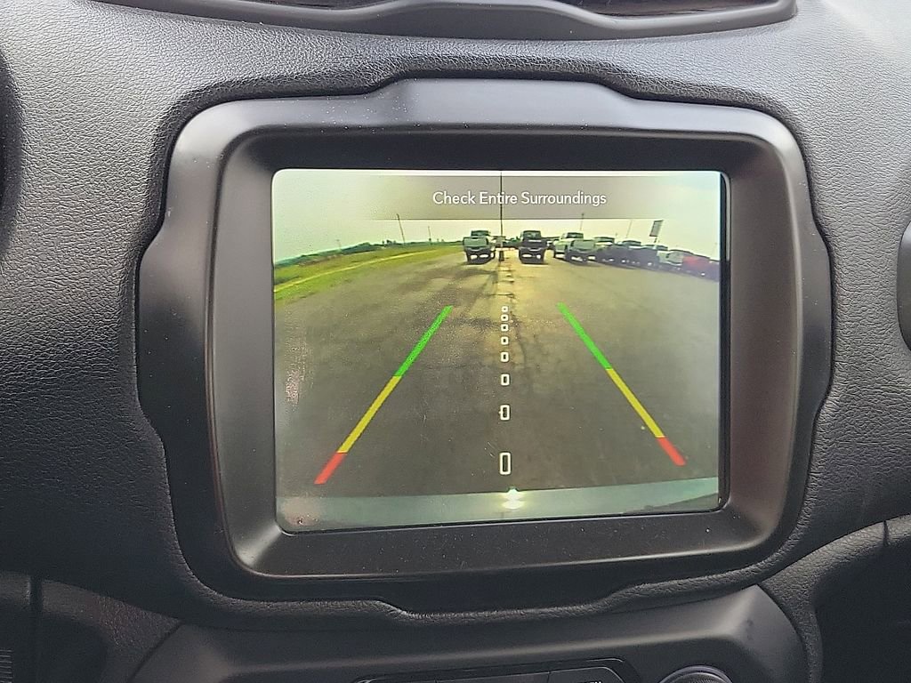 Used 2023 Jeep Renegade Latitude image 16