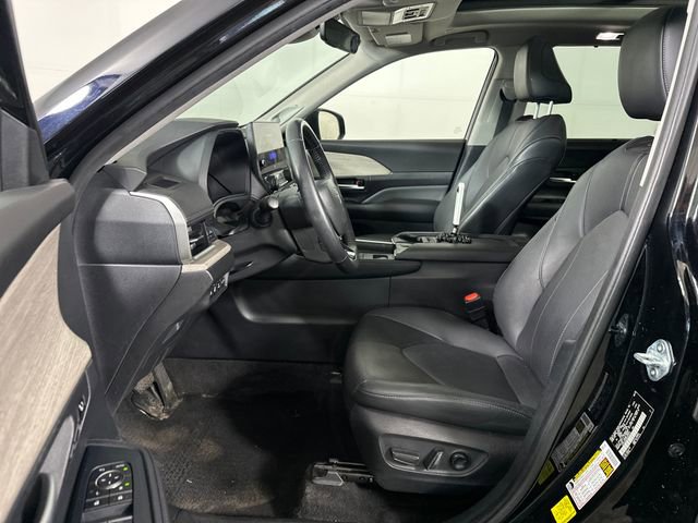 Used 2024 Toyota Grand Highlander Limited image 15