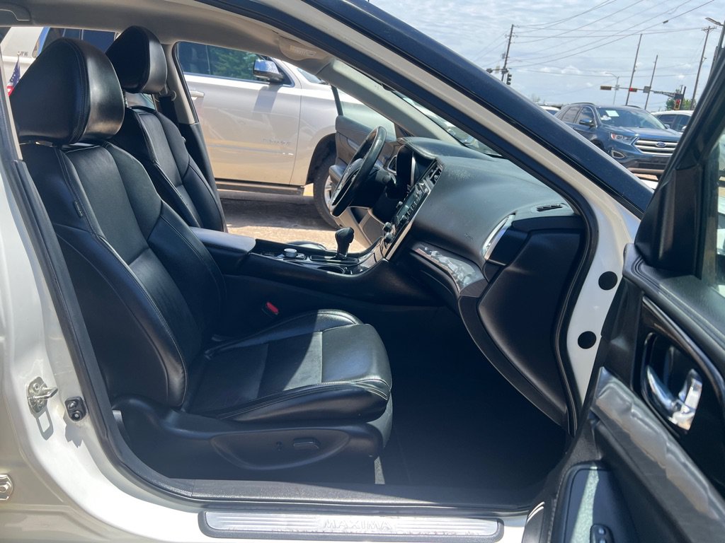 Used 2017 Nissan Maxima 3.5 SV FWD image 15