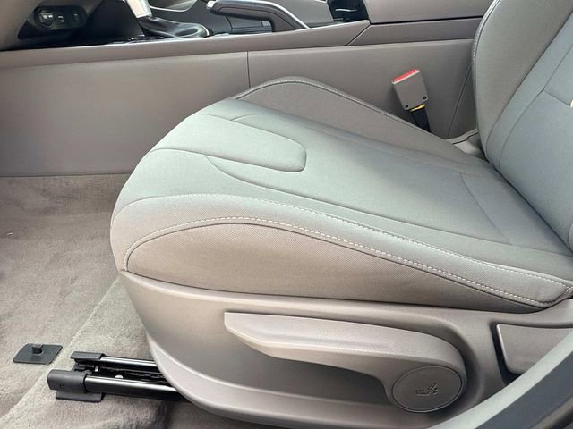 New 2026 Hyundai Elantra Sport w/ Cargo Package image 21