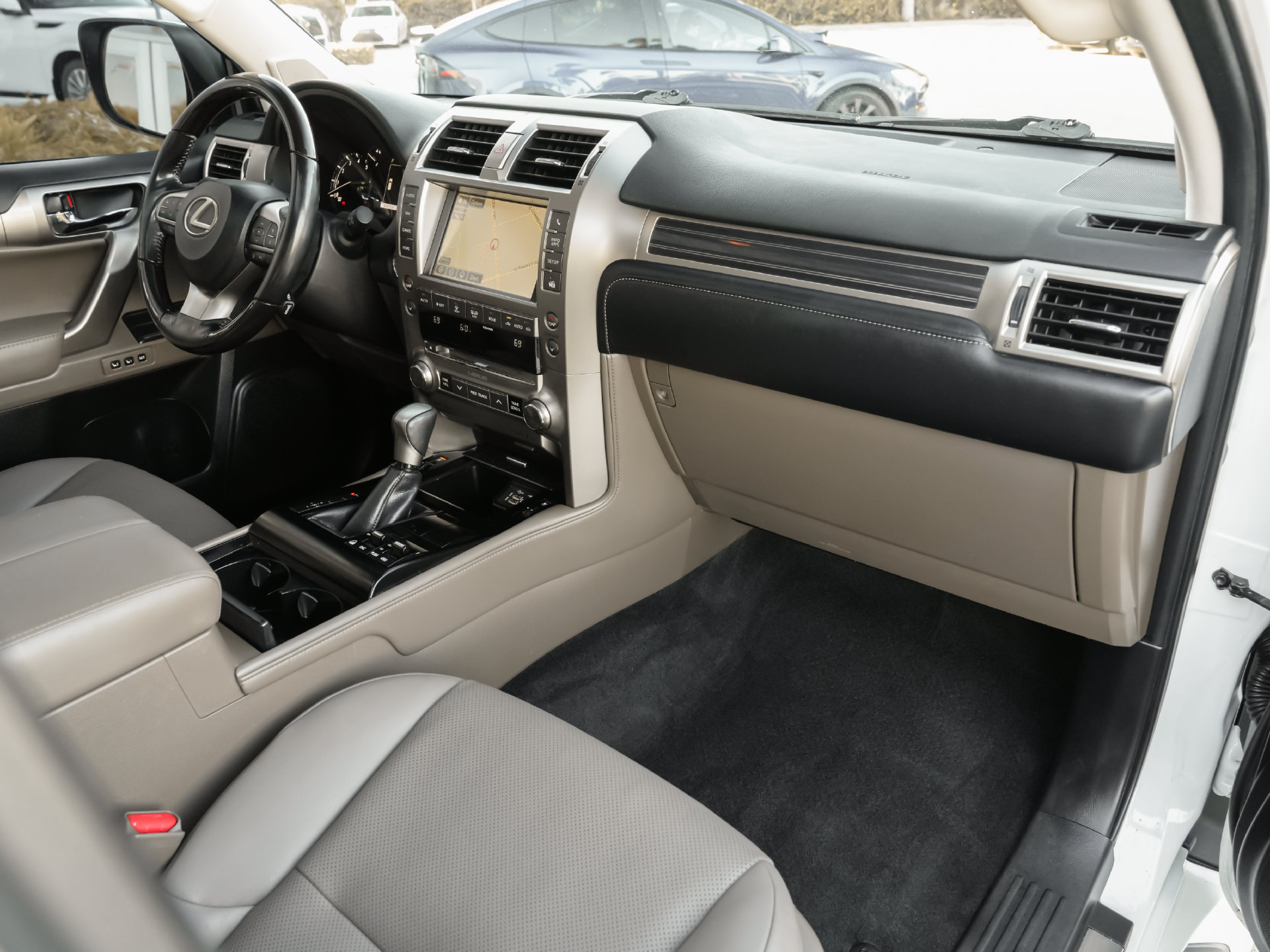 Used 2020 Lexus GX 460 Premium w/ Premium Package AWD/4WD image 40