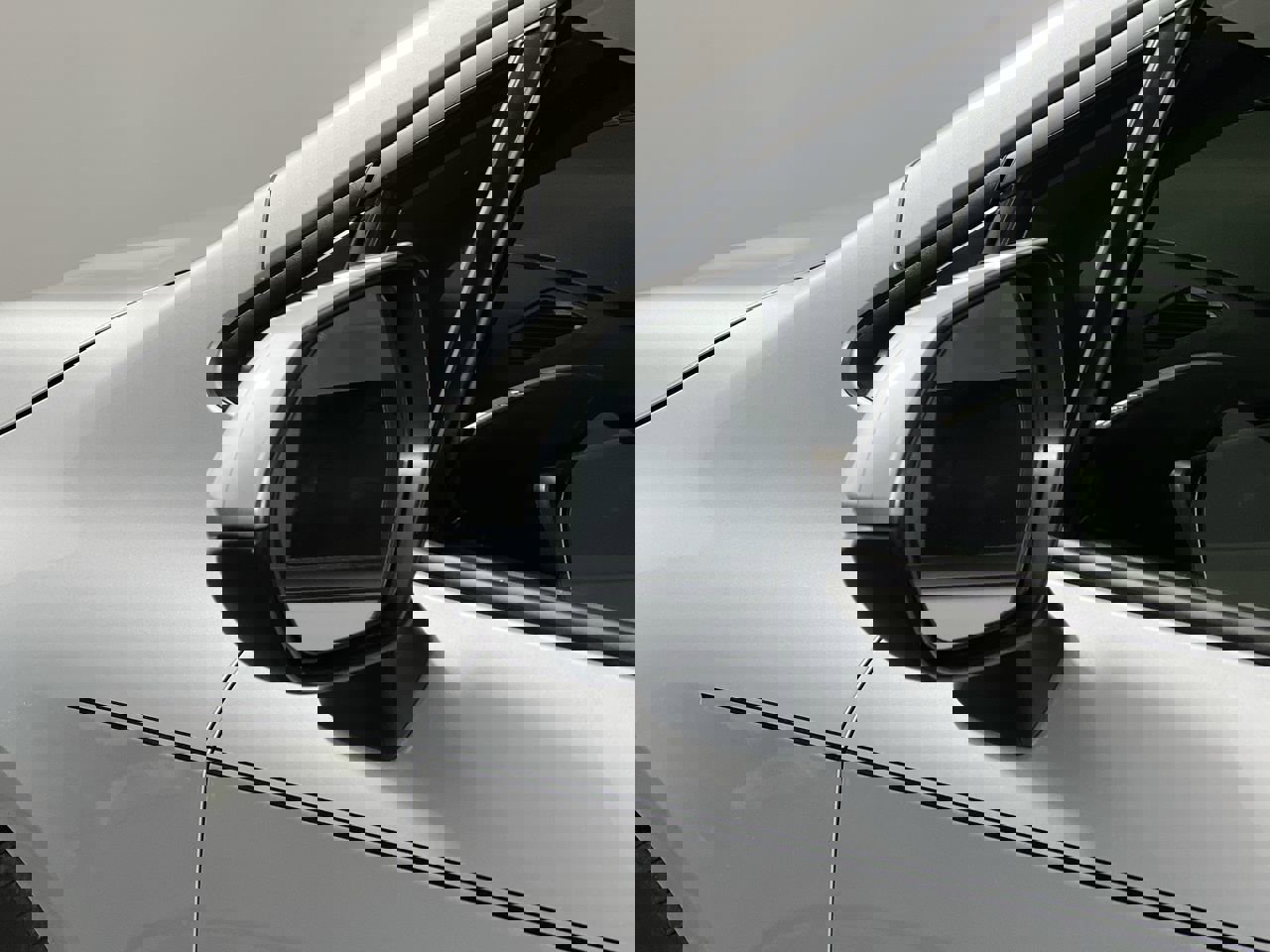 Used 2025 Toyota Corolla LE image 10