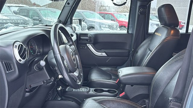 Used 2014 Jeep Wrangler Unlimited Sahara w/ Connectivity Group image 19