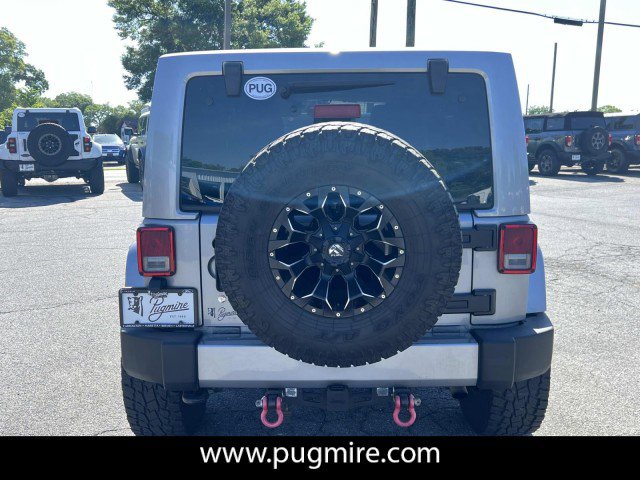 Used 2016 Jeep Wrangler Unlimited Sahara w/ Dual Top Group AWD/4WD image 6