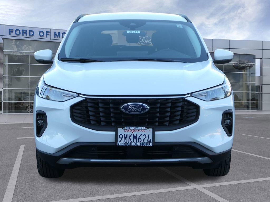 Used 2023 Ford Escape SE image 9
