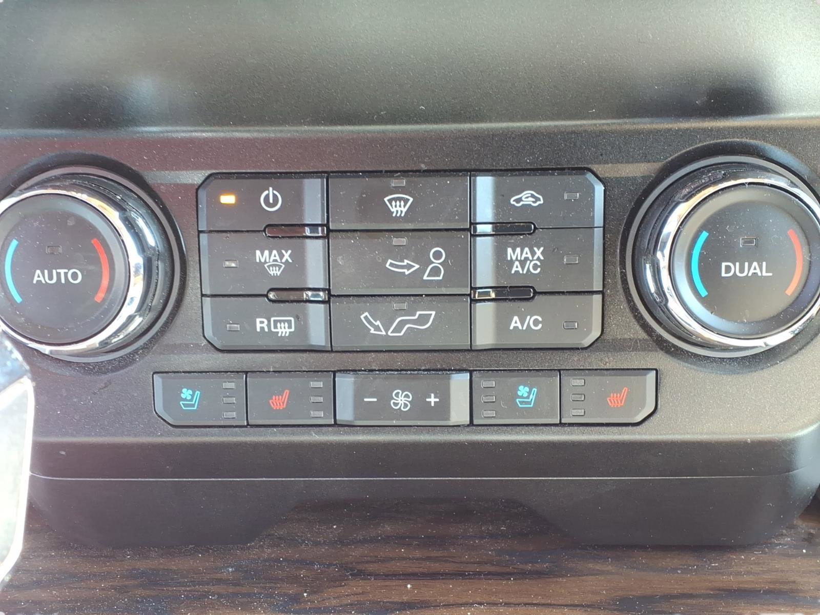 Used 2020 Ford F150 Lariat image 24