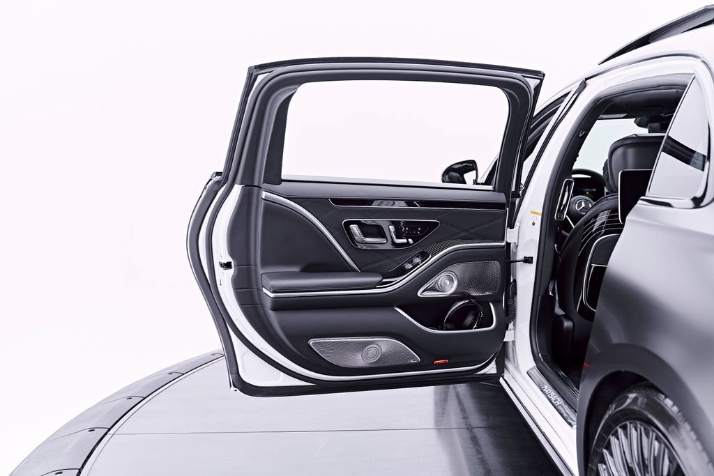 Used 2023 Mercedes-Benz Maybach S 580 4MATIC image 34