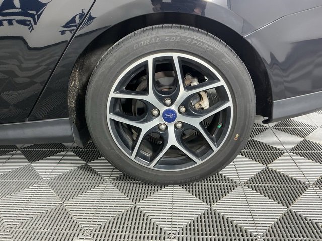 Used 2018 Ford Focus SEL w/ Cold Weather Package image 17