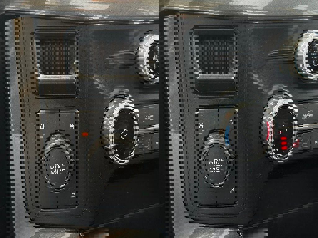 Certified 2023 Ford F150 XLT w/ Equipment Group 302A High image 44