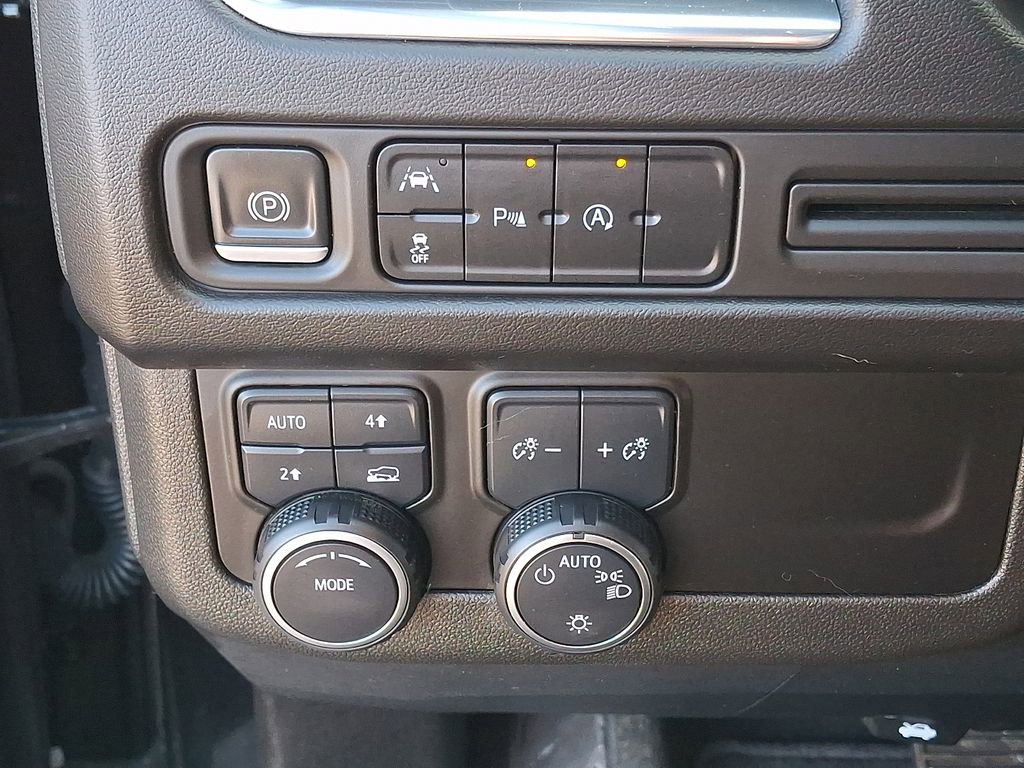 Used 2023 Chevrolet Tahoe LS image 28