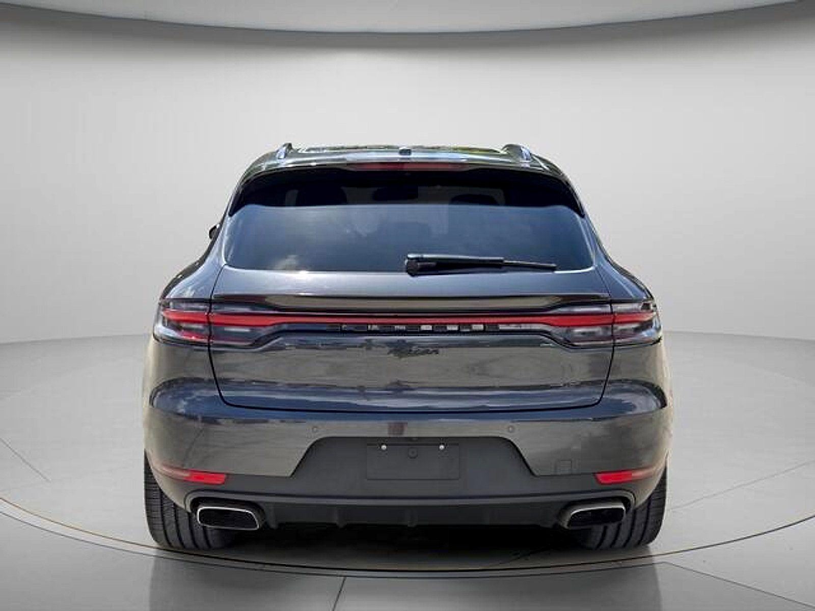 Used 2019 Porsche Macan AWD/4WD image 5