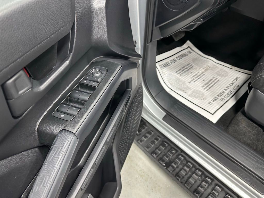 Used 2025 Toyota 4Runner SR5 image 9