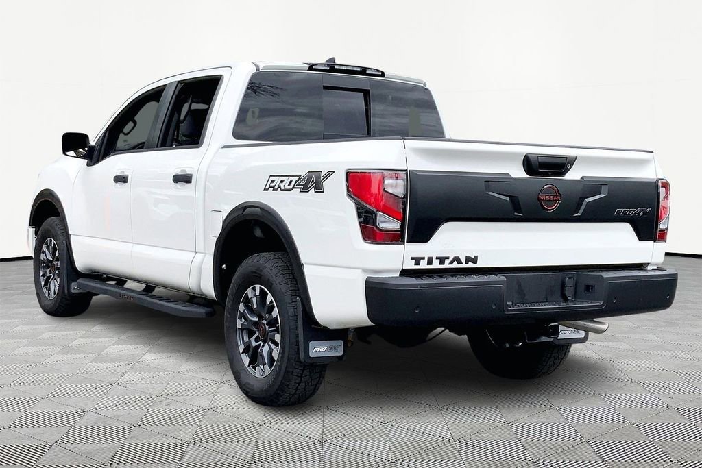 Used 2024 Nissan Titan PRO-4X w/ Off Road Protection Package image 4