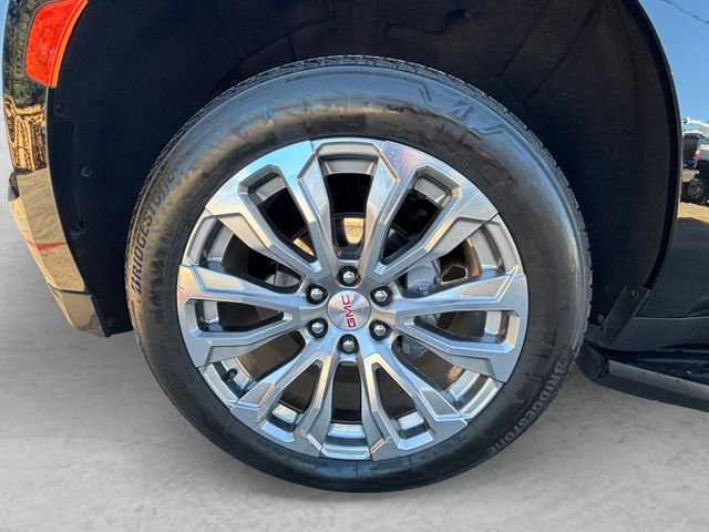 Used 2024 GMC Yukon XL Denali image 21