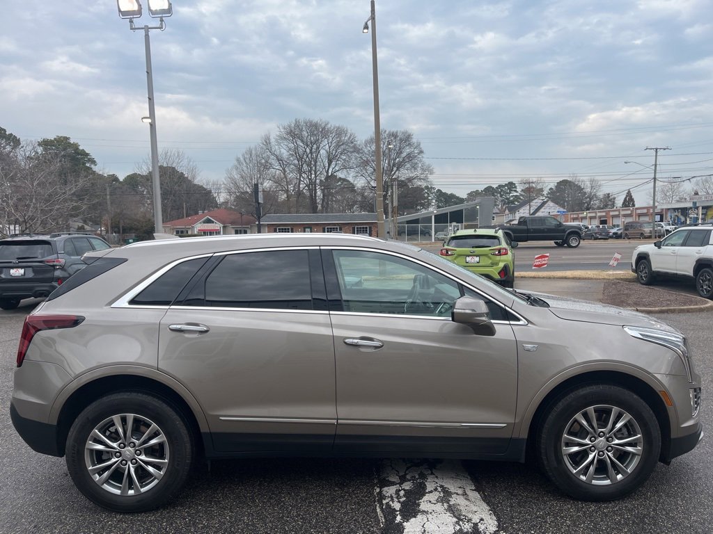 Used 2022 Cadillac XT5 Premium Luxury image 3