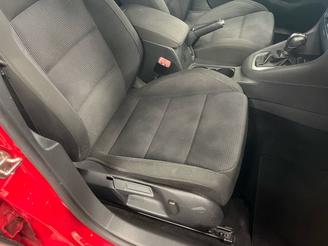 Used 2013 Volkswagen Golf TDI FWD image 52