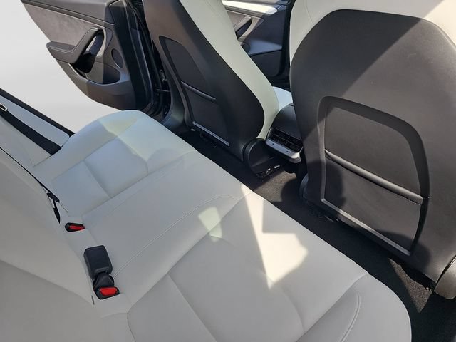Used 2023 Tesla Model 3 Standard Range RWD image 33