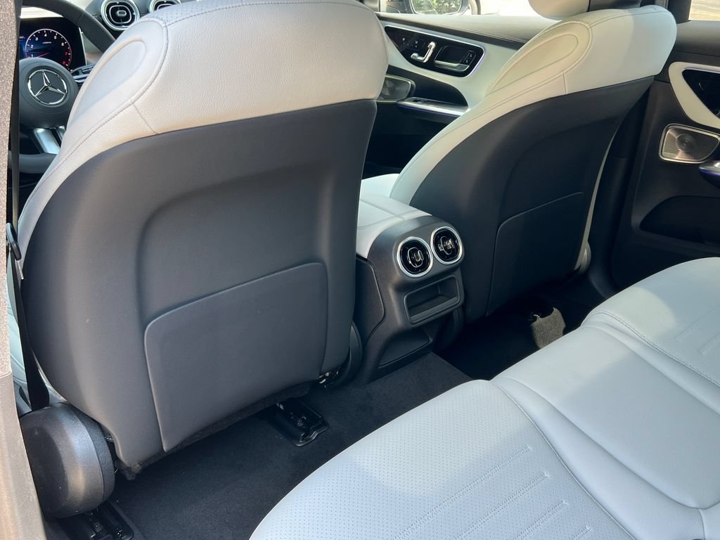 New 2026 Mercedes-Benz GLC 300 4MATIC image 33