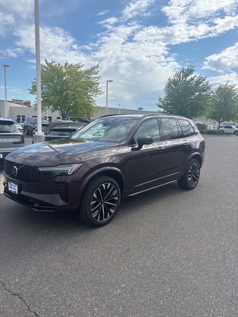 New 2026 Volvo XC90 T8 Ultra w/ Lounge Package AWD/4WD image 9