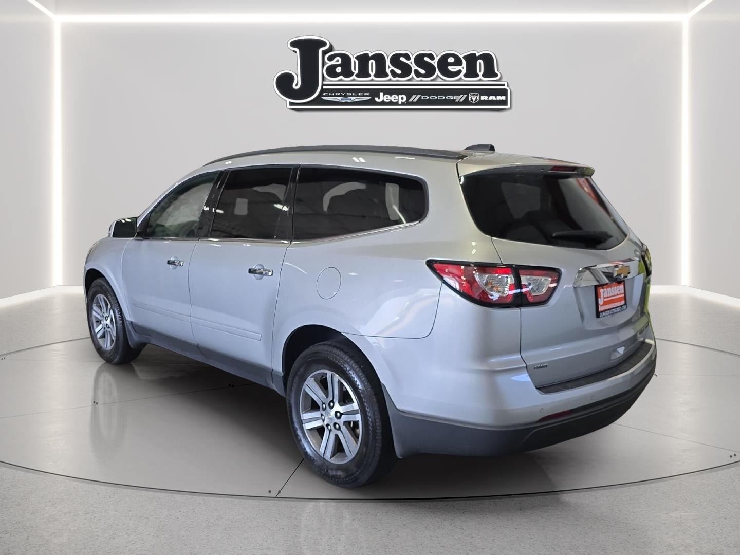 Used 2016 Chevrolet Traverse LT AWD/4WD image 3