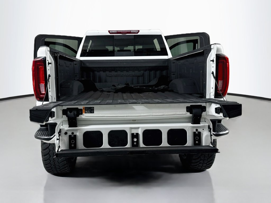Used 2023 GMC Sierra 3500 Denali w/ Denali Ultimate Package AWD/4WD image 30