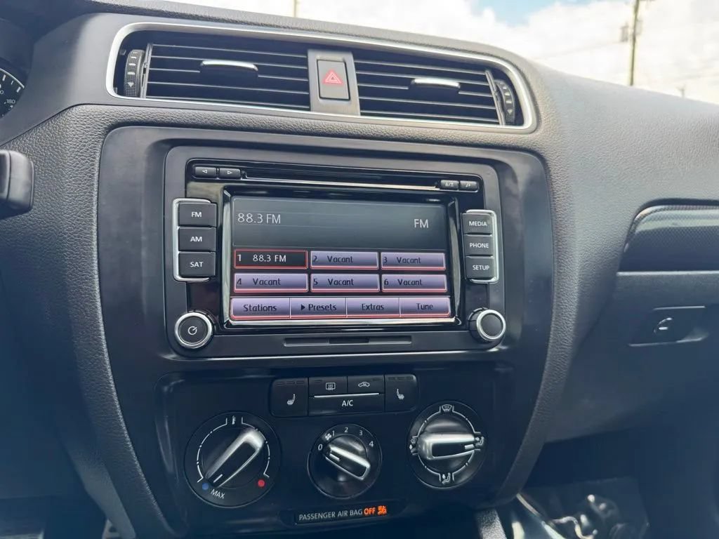 Used 2014 Volkswagen Jetta GLI Edition 30 FWD image 16