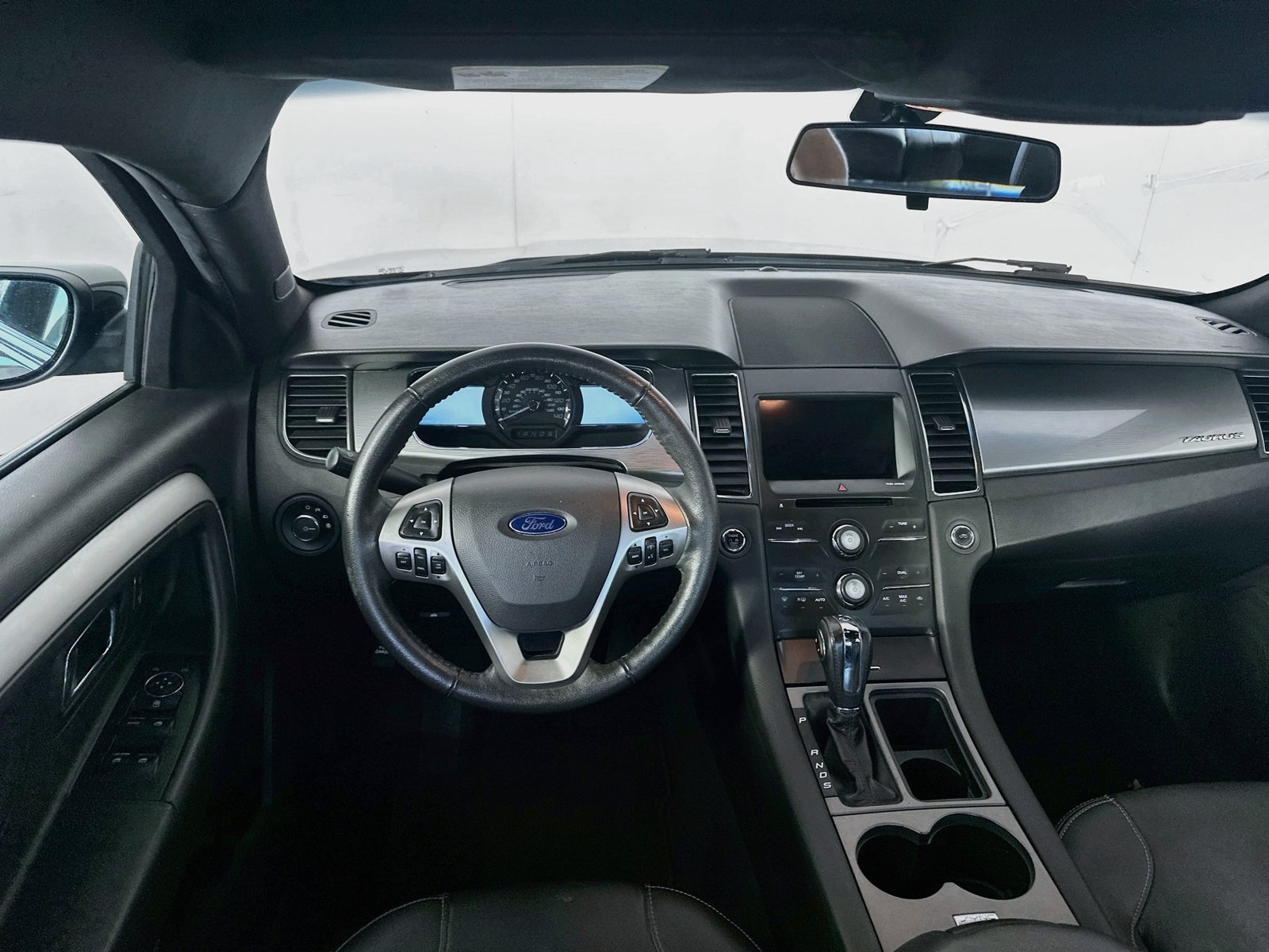 Used 2019 Ford Taurus SEL w/ Equipment Group 201A FWD image 22
