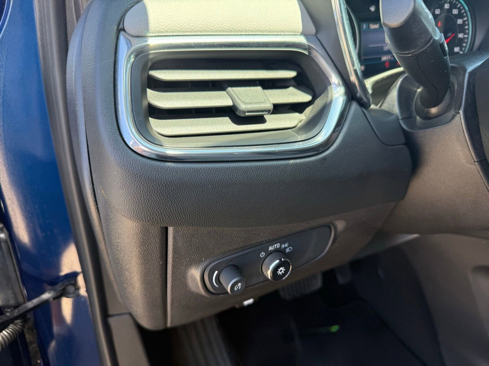 Used 2022 Chevrolet Equinox LT FWD image 13