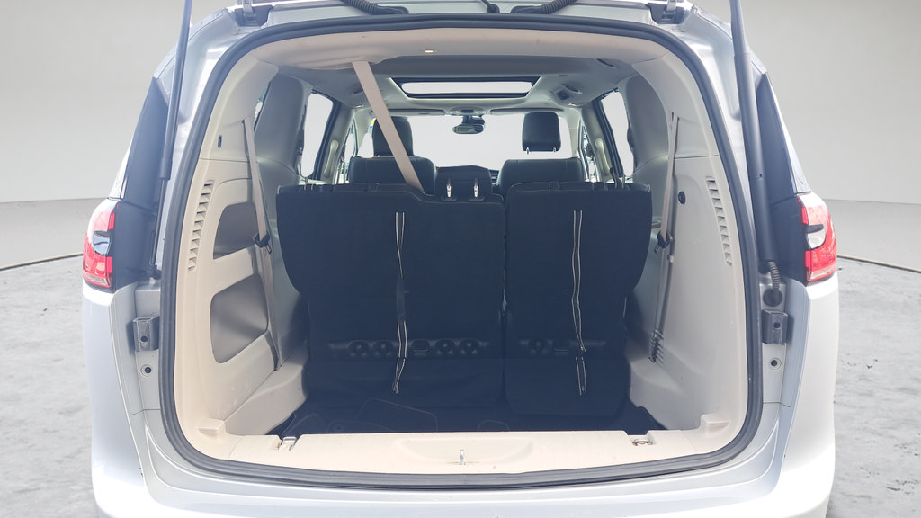 Used 2023 Chrysler Pacifica Limited FWD image 27