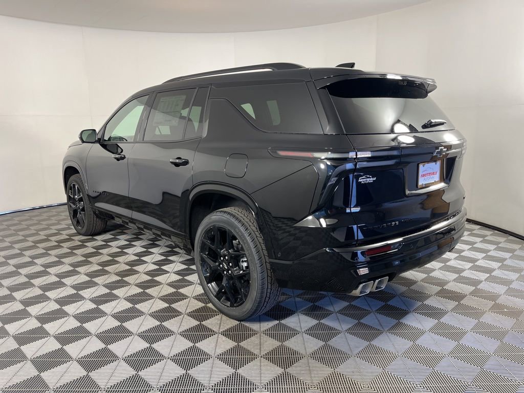 New 2026 Chevrolet Traverse RS image 3