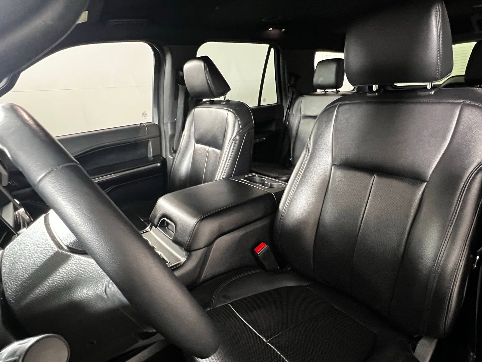 Used 2021 Ford Expedition XLT image 12