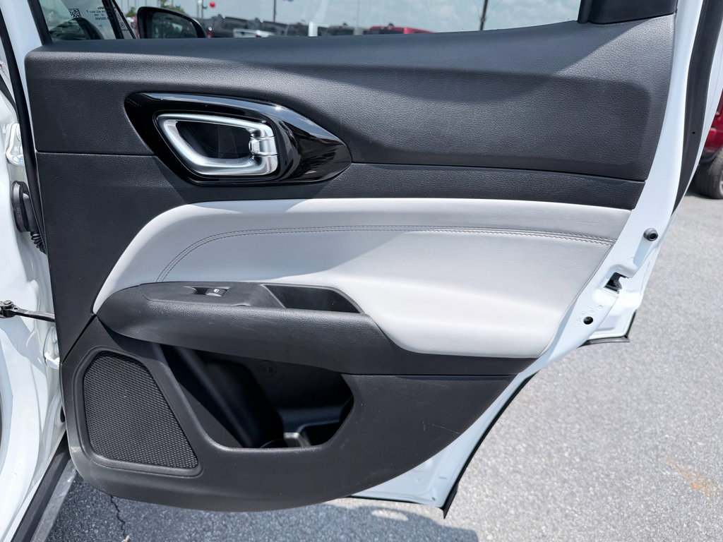 Used 2022 Jeep Compass Limited AWD/4WD image 29