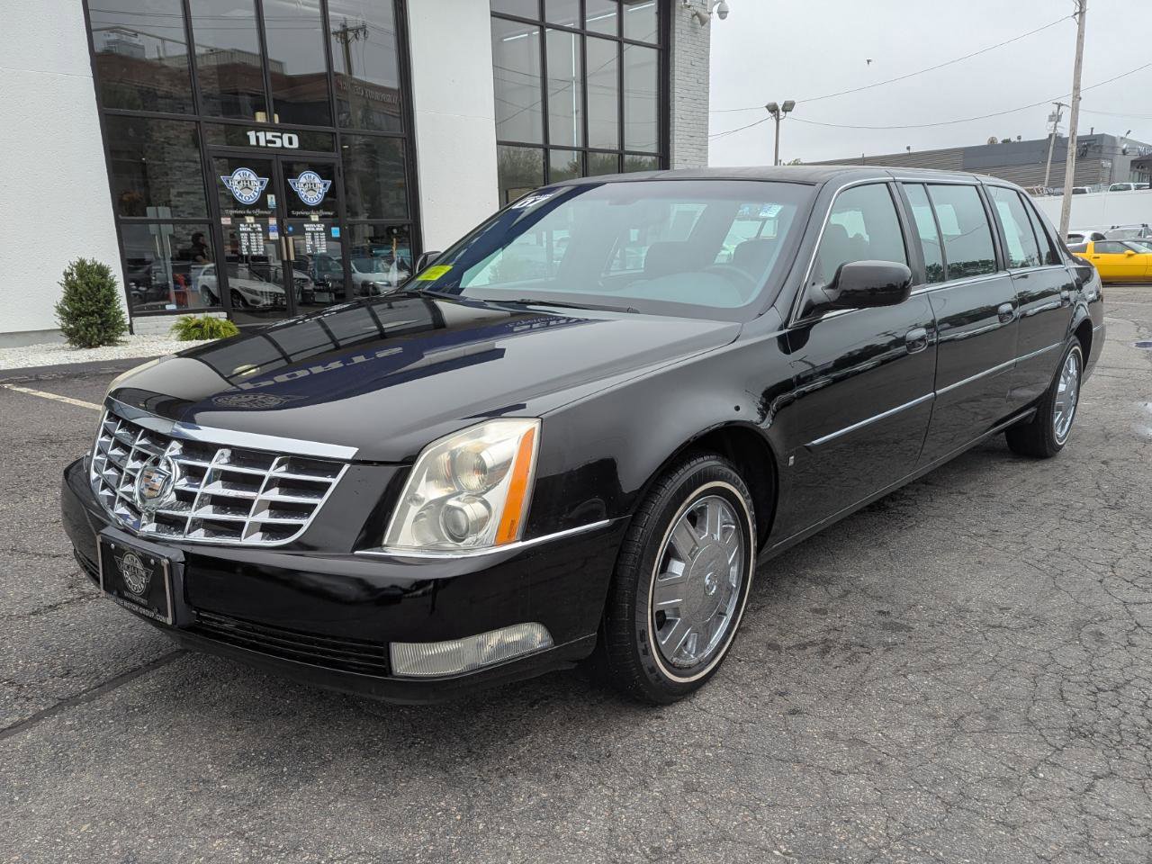 Used 2007 Cadillac DTS image 2