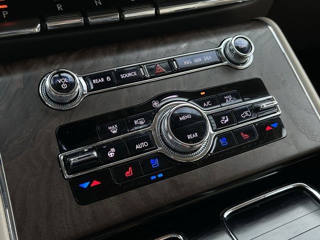 Used 2021 Lincoln Aviator Reserve w/ Elements Package Plus image 22