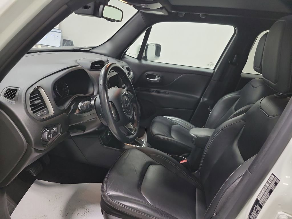 Used 2019 Jeep Renegade Limited w/ Quick Order Package 22P image 4