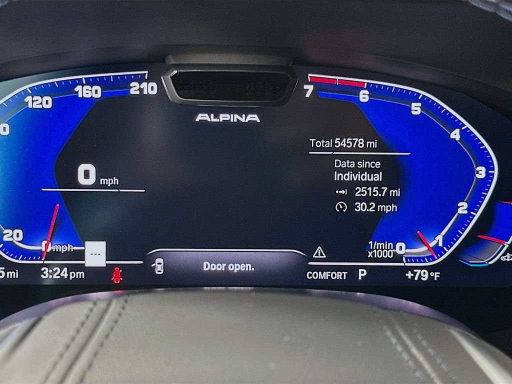 Used 2021 BMW ALPINA B7 xDrive AWD/4WD image 12