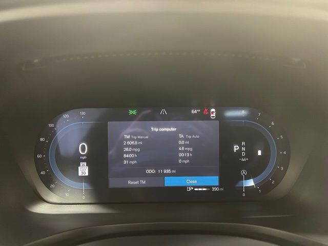 Certified 2025 Volvo V60 B5 Cross Country Plus AWD/4WD image 14