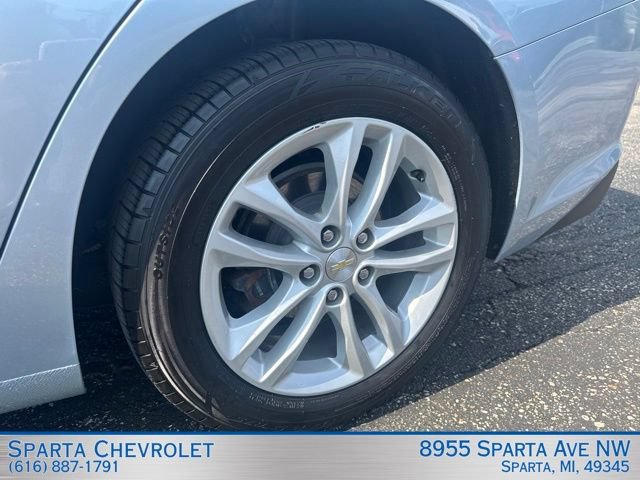 Used 2017 Chevrolet Malibu LT FWD image 28