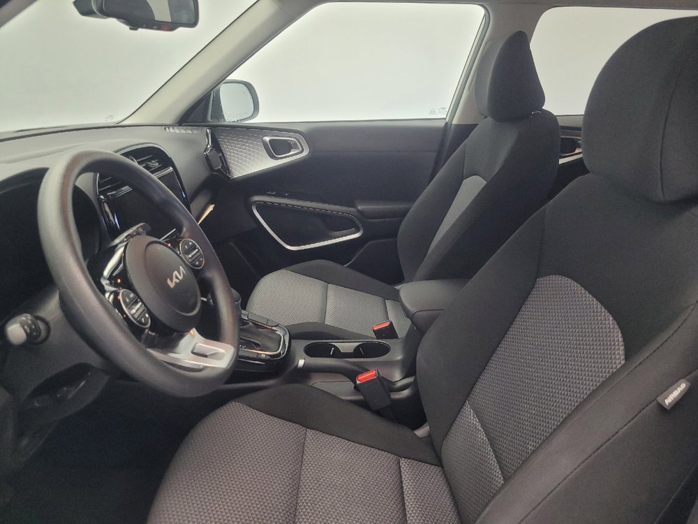Used 2023 Kia Soul S image 17