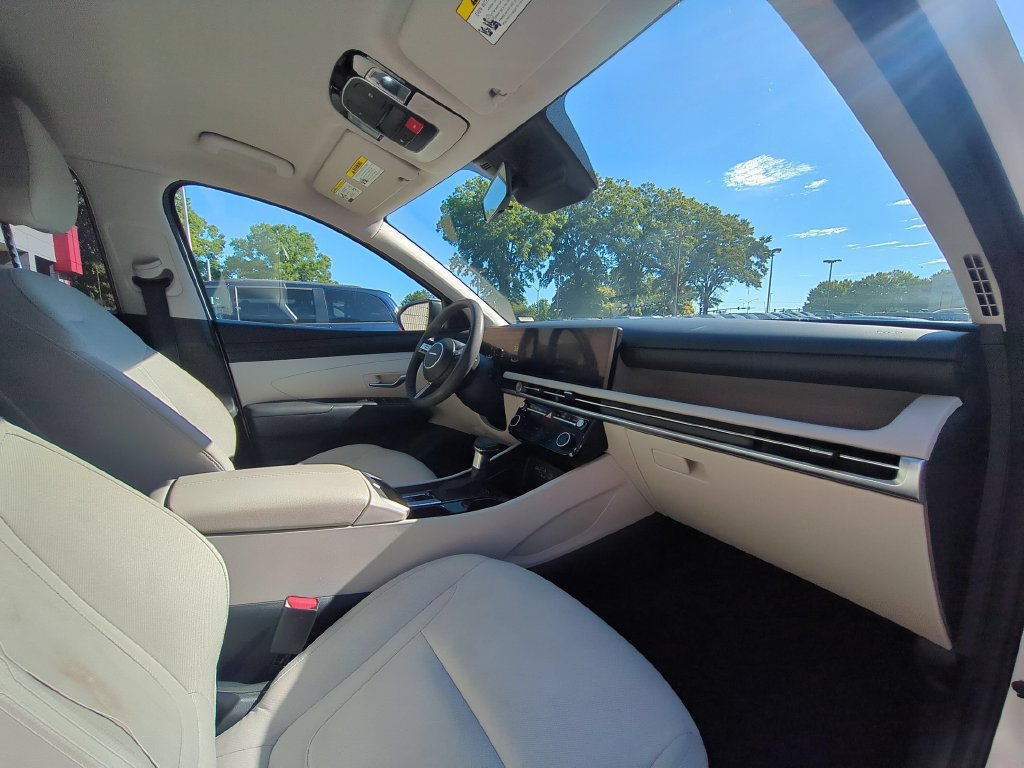 Used 2025 Hyundai Tucson SEL FWD image 31