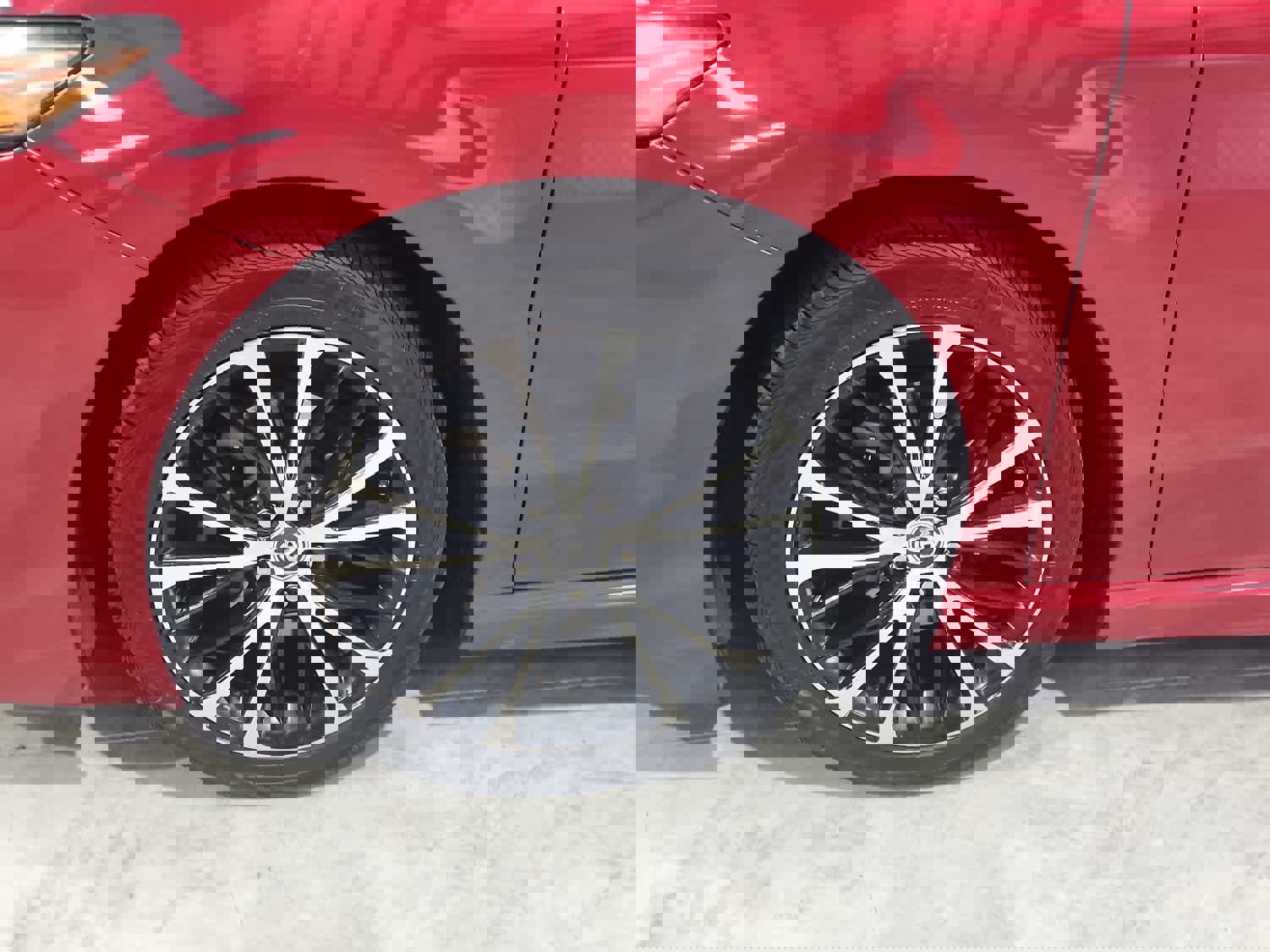 Used 2019 Toyota Camry SE image 9