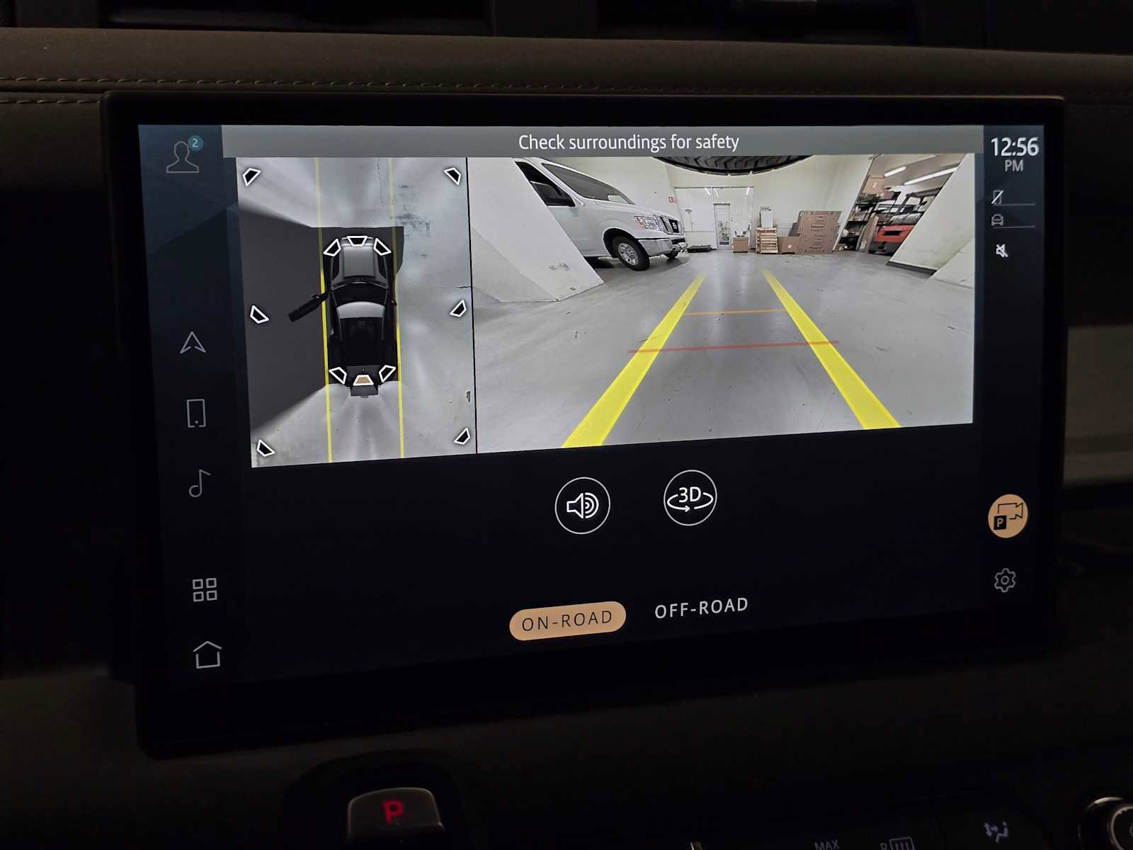 Used 2025 Land Rover Defender 90 X-Dynamic SE image 27