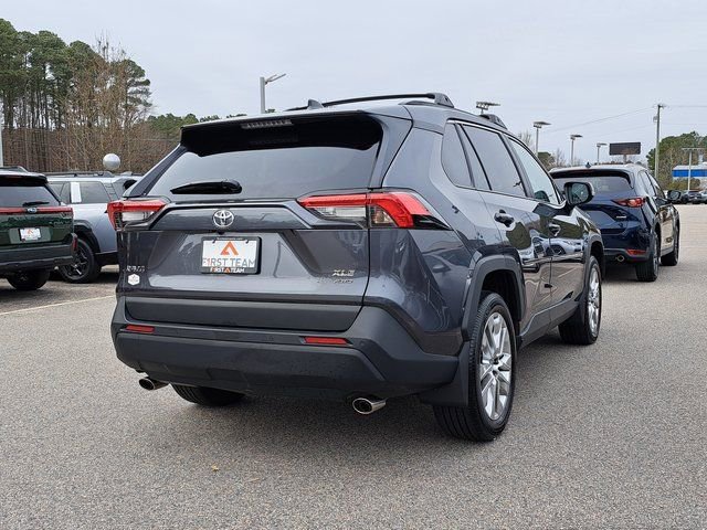 Used 2025 Toyota RAV4 XLE Premium w/ Weather Package image 5